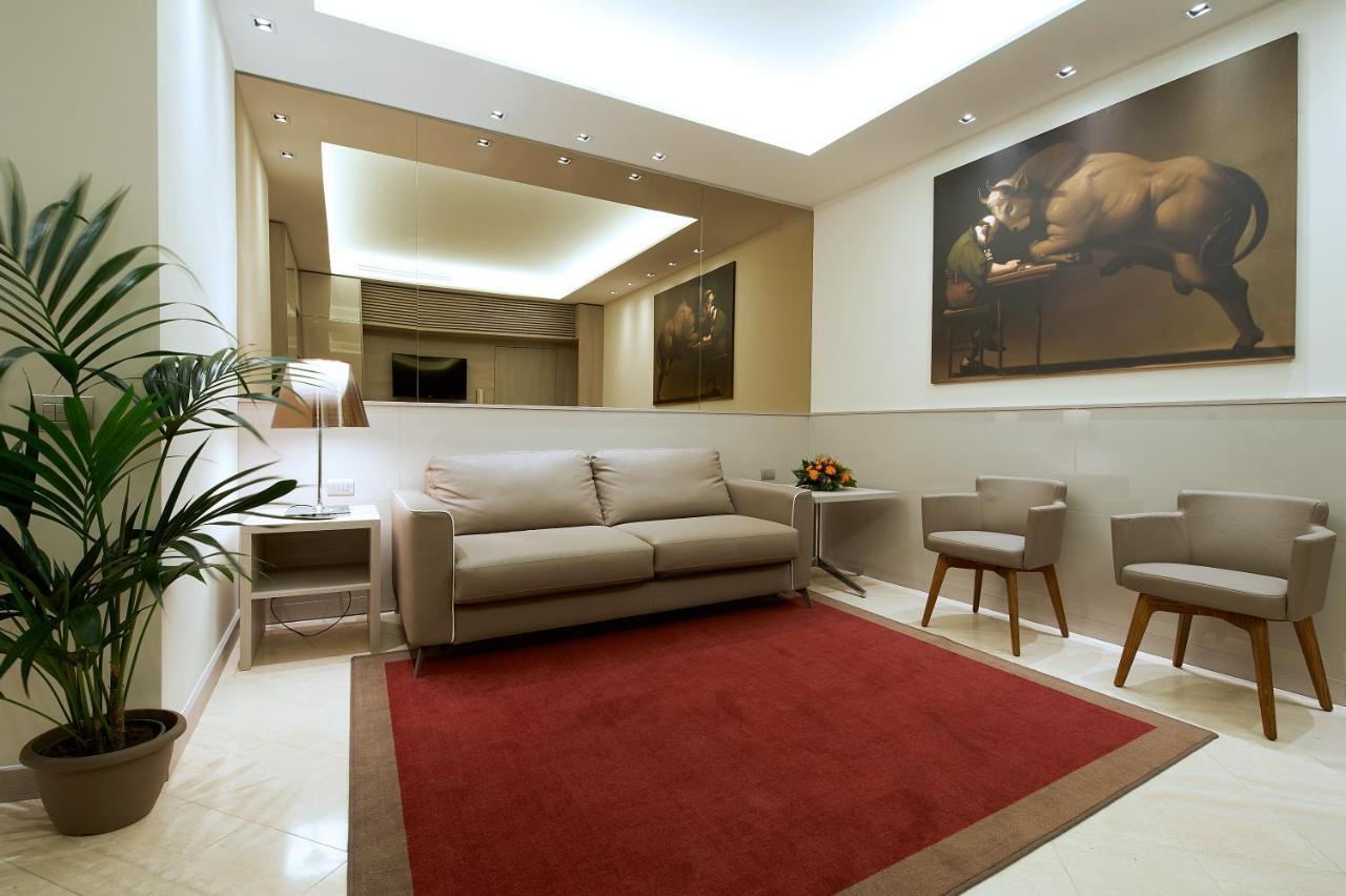 Harry'S Bar Trevi Luxury Apartments - Mignanelli Rome Extérieur photo