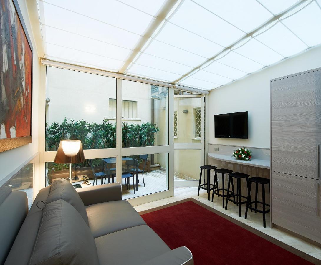 Harry'S Bar Trevi Luxury Apartments - Mignanelli Rome Extérieur photo