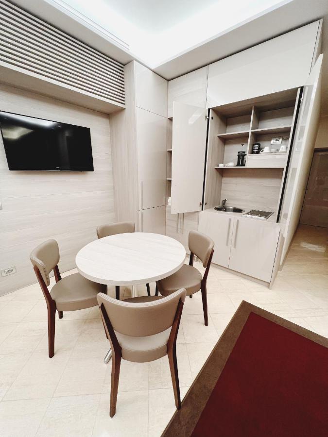 Harry'S Bar Trevi Luxury Apartments - Mignanelli Rome Extérieur photo